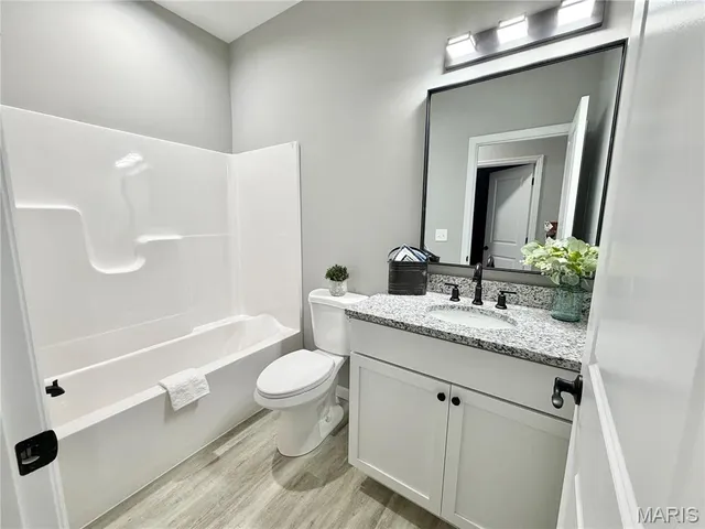 $291,500 | 207 Jimmy H Drive, Jonesburg, MO 63351