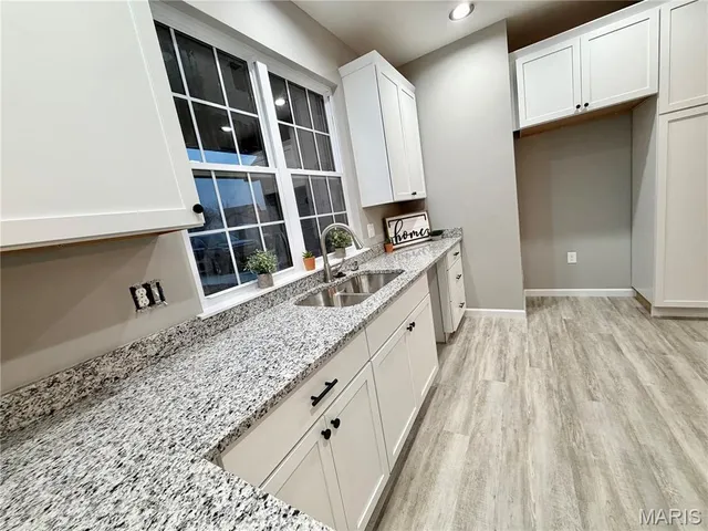 $291,500 | 207 Jimmy H Drive, Jonesburg, MO 63351