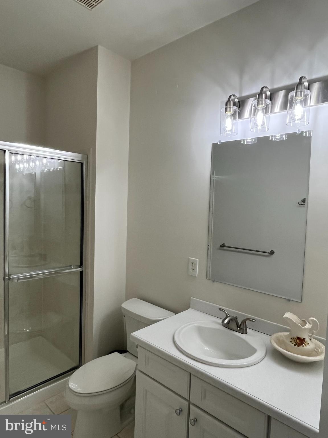 302 Lisa Way Cinnaminson, NJ 08077 - Photo 14 of 20