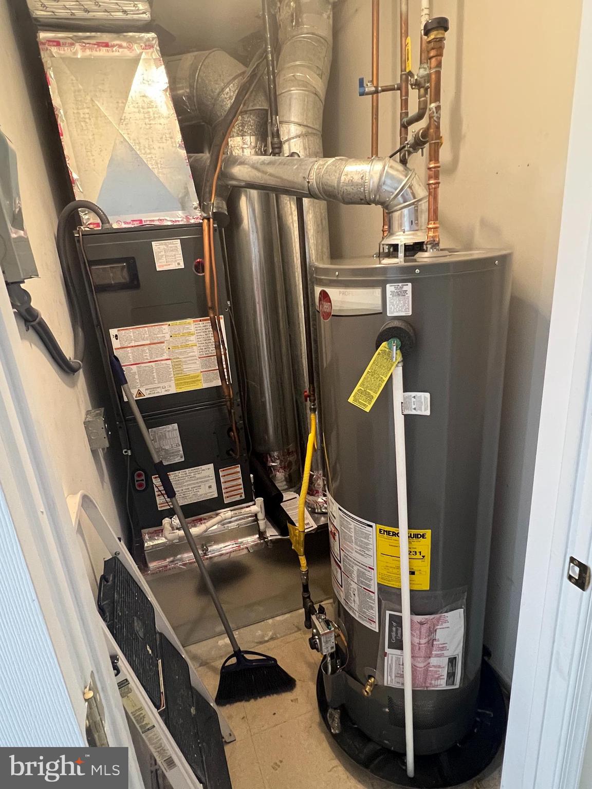 302 Lisa Way Cinnaminson, NJ 08077 - Photo 17 of 20