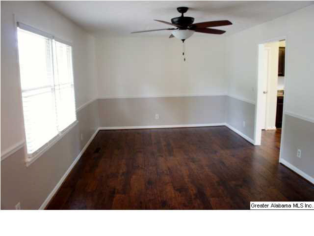 1305 Cape Road Anniston, AL 36207 - Photo 3 of 23