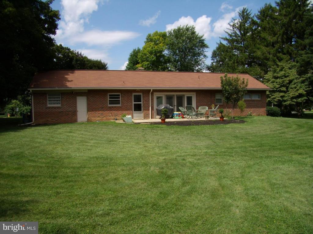 2172 Sherreem Road Lancaster, PA 17601 - Photo 2 of 9 Gallery Image 2