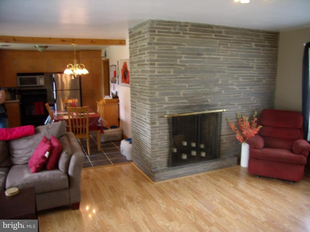 2172 Sherreem Road Lancaster, PA 17601 - Photo 3 of 9 Gallery Image 3