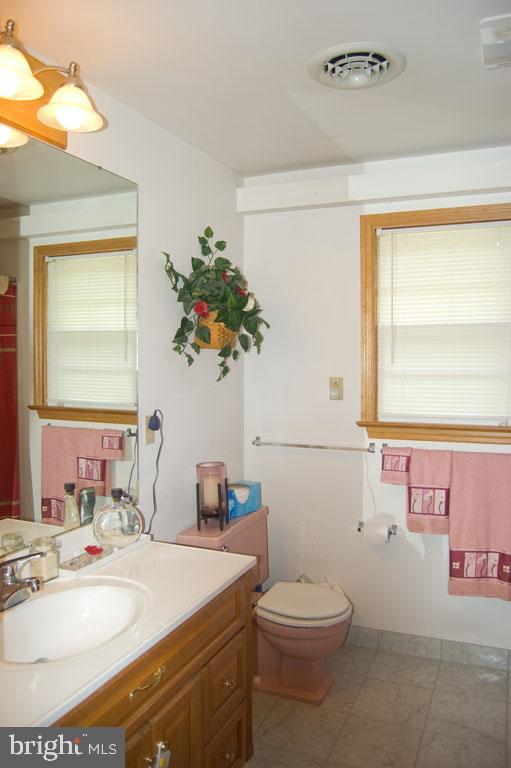 2172 Sherreem Road Lancaster, PA 17601 - Photo 5 of 9 Gallery Image 5