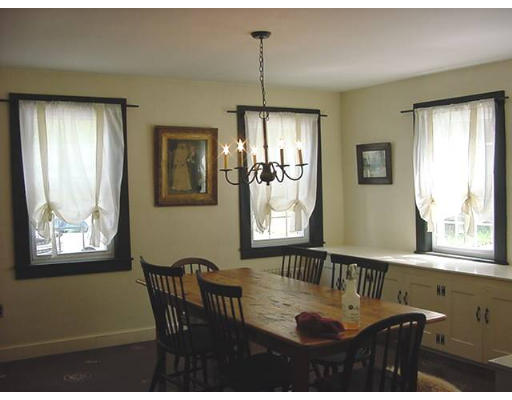 32 Hopkinton Road Westborough, MA 01581 - Photo 6 of 16 Gallery Image 6