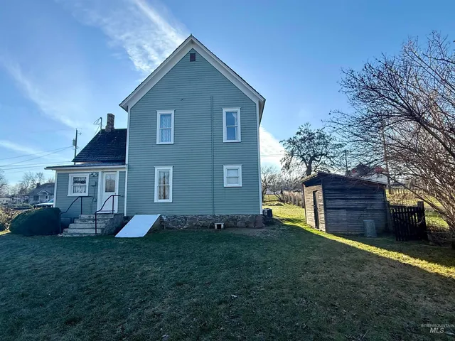 $325,000 | 1368 Chestnut Street, Clarkston, WA 99403