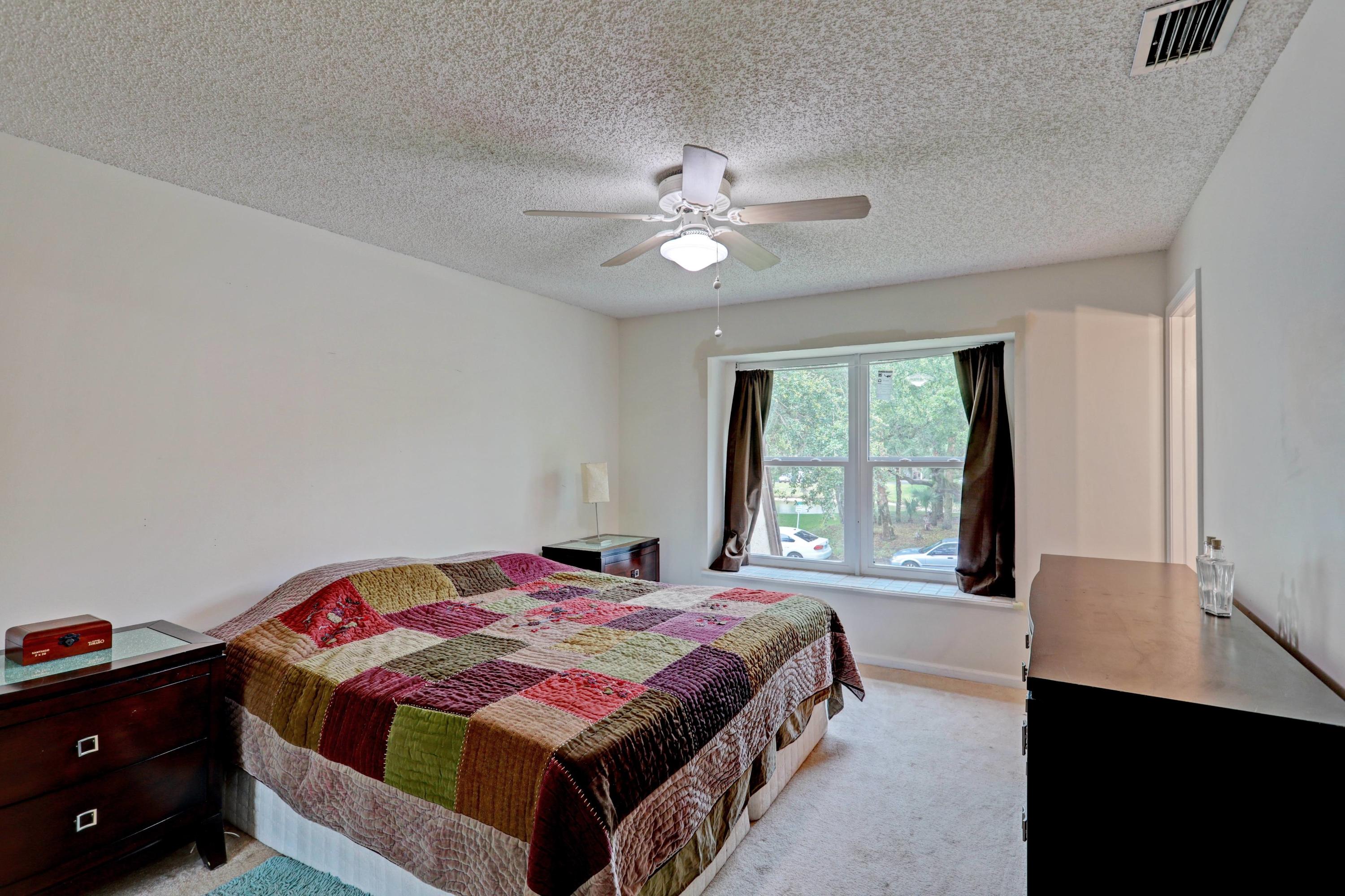 1096 Raintree Court Palm Beach Gardens, FL 33410 - Photo 18 of 26 28_img_0925_26_27_28_29_30_31