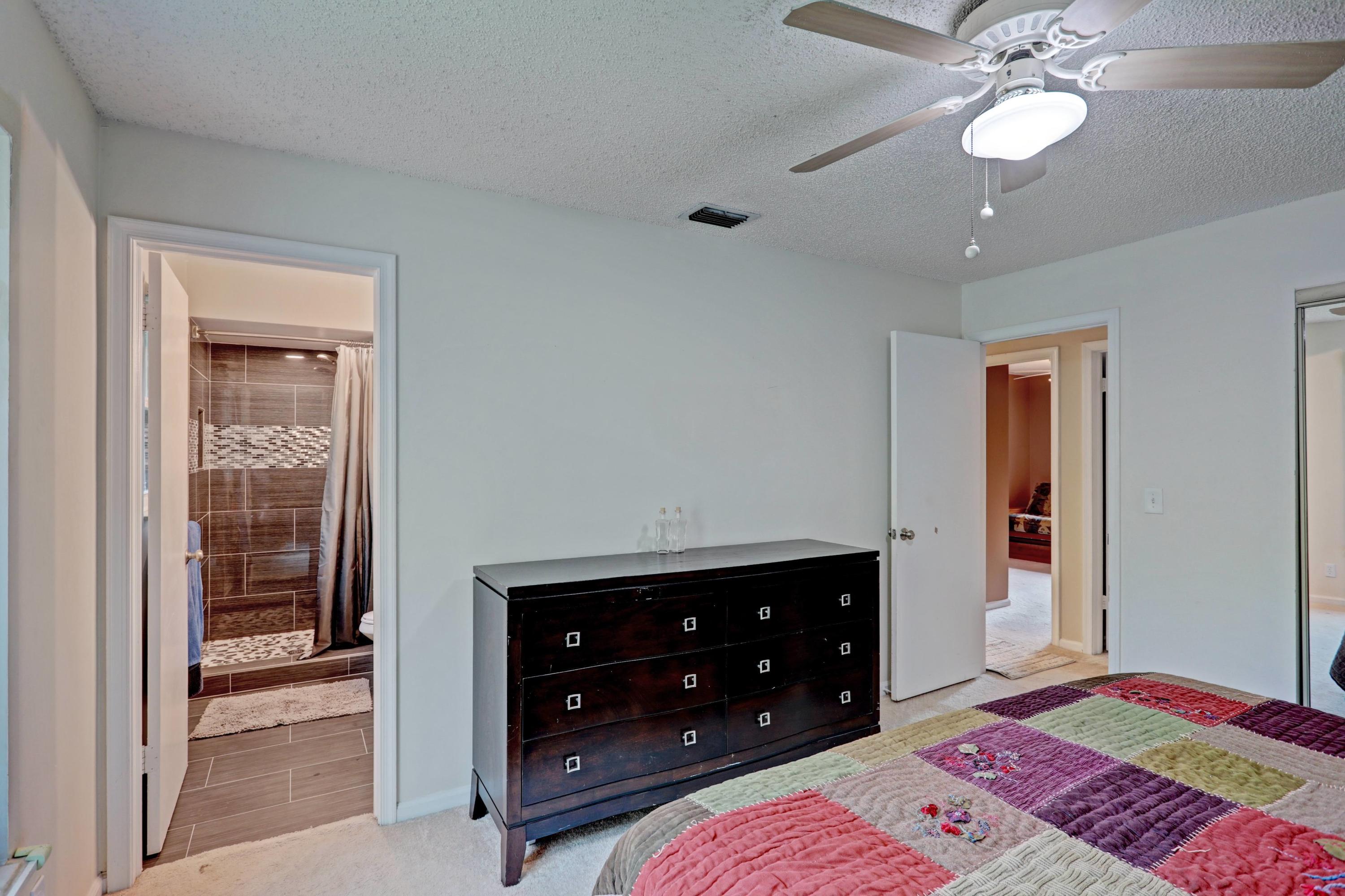 1096 Raintree Court Palm Beach Gardens, FL 33410 - Photo 19 of 26 30_img_0939_40_41_42_43_44_45