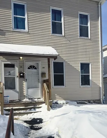 $2,400 | 29 Beech Street, Unit 1, Fitchburg, MA 01420