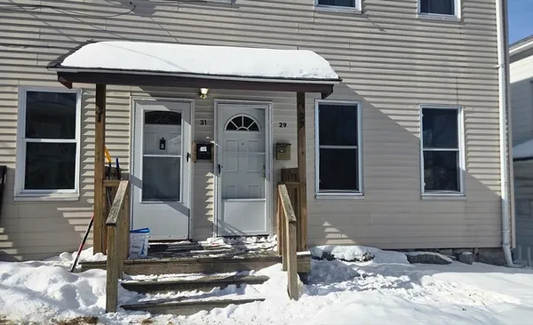 $2,450 | 29 Beech Street, Unit 1, Fitchburg, MA 01420