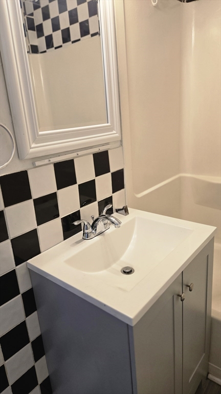 29 Beech Street, Unit 1 Fitchburg, MA 01420 - Photo 12 of 25