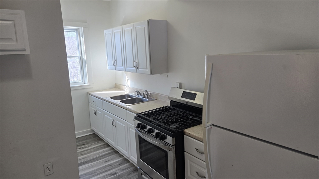 29 Beech Street, Unit 1 Fitchburg, MA 01420 - Photo 15 of 25