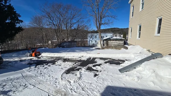 $2,450 | 29 Beech Street, Unit 1, Fitchburg, MA 01420