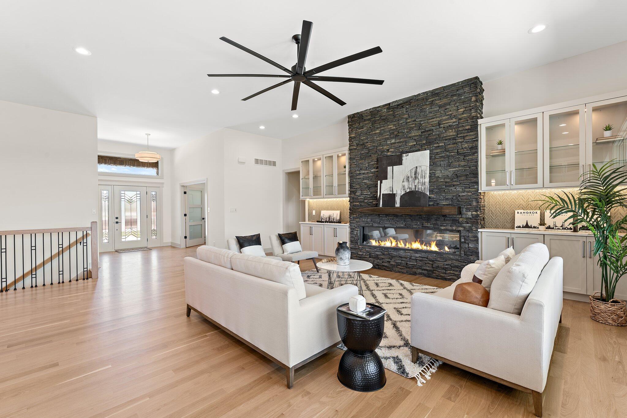 444 Donna Drive Munster, IN 46321 - Photo 12 of 63 2048x1365