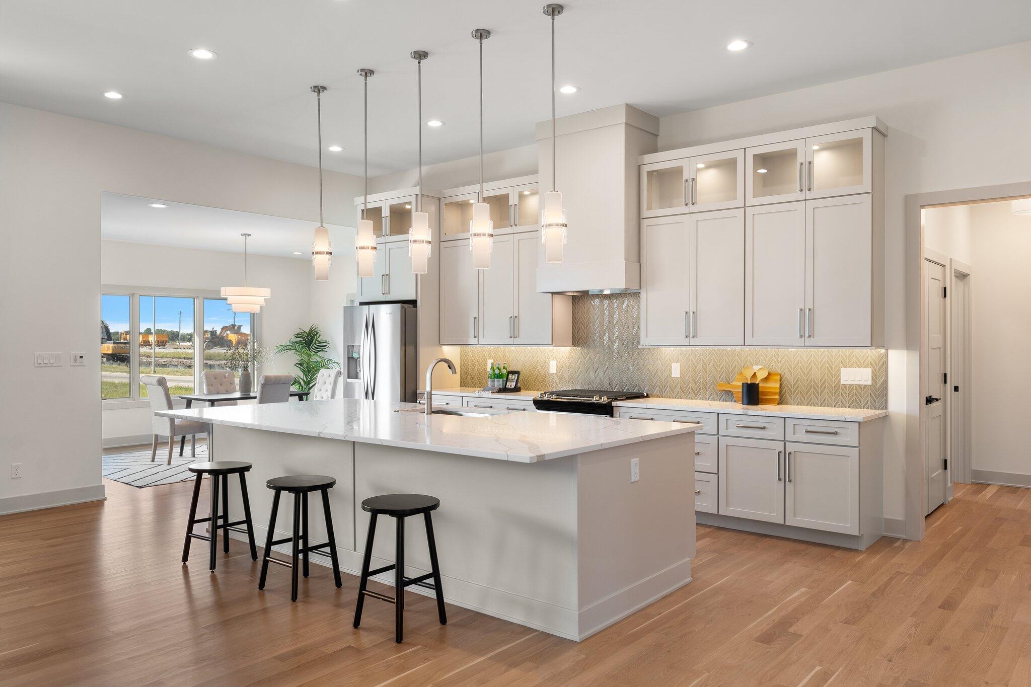 444 Donna Drive Munster, IN 46321 - Photo 18 of 63 2048x1365