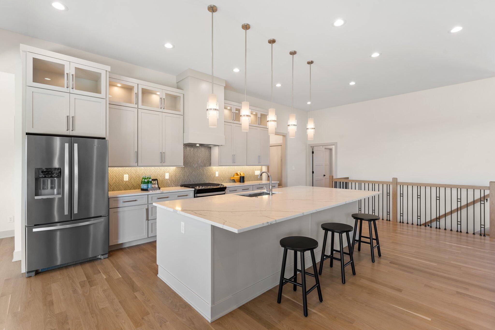 444 Donna Drive Munster, IN 46321 - Photo 20 of 63 2048x1365