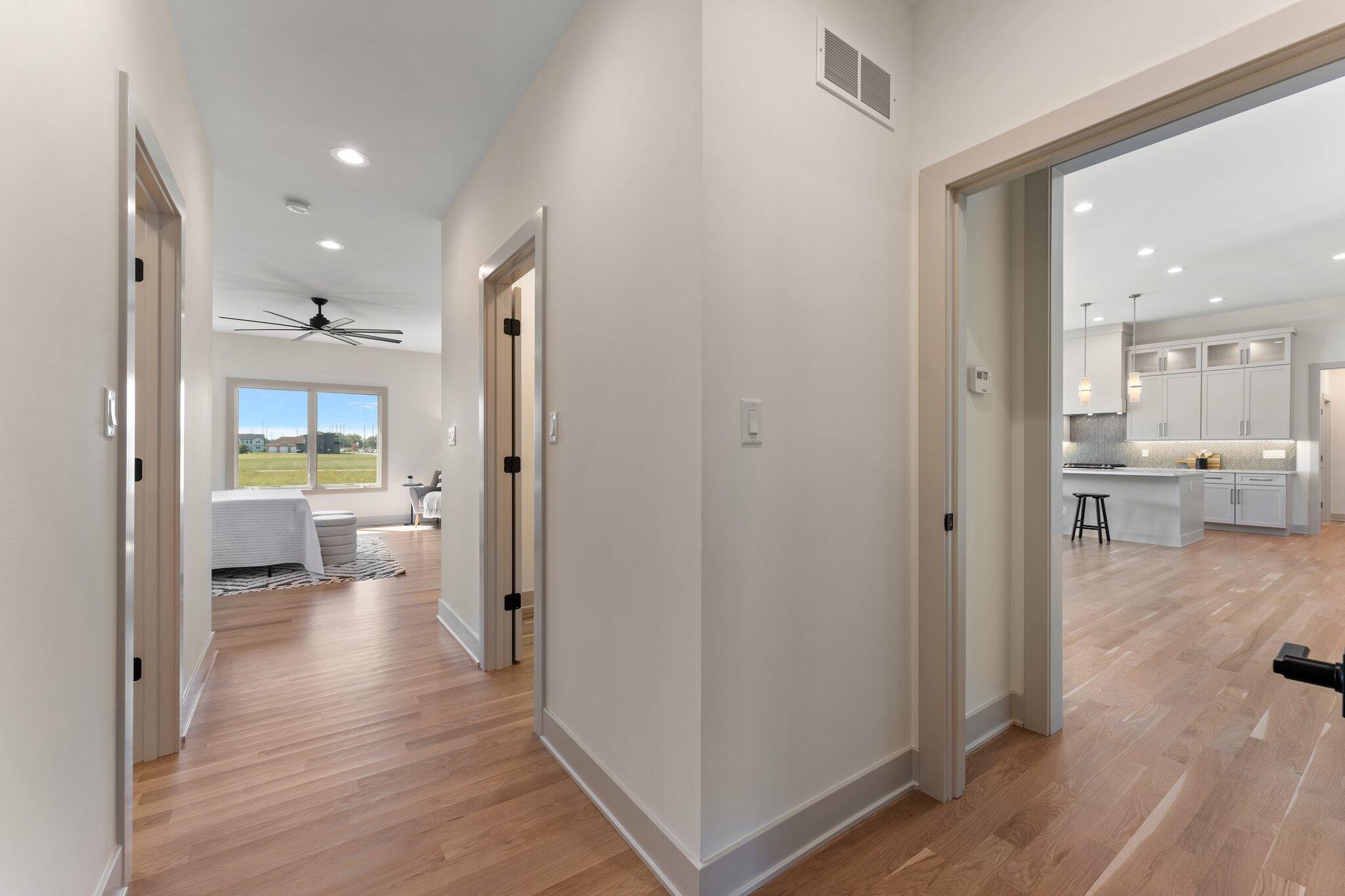 444 Donna Drive Munster, IN 46321 - Photo 30 of 63 2048x1365