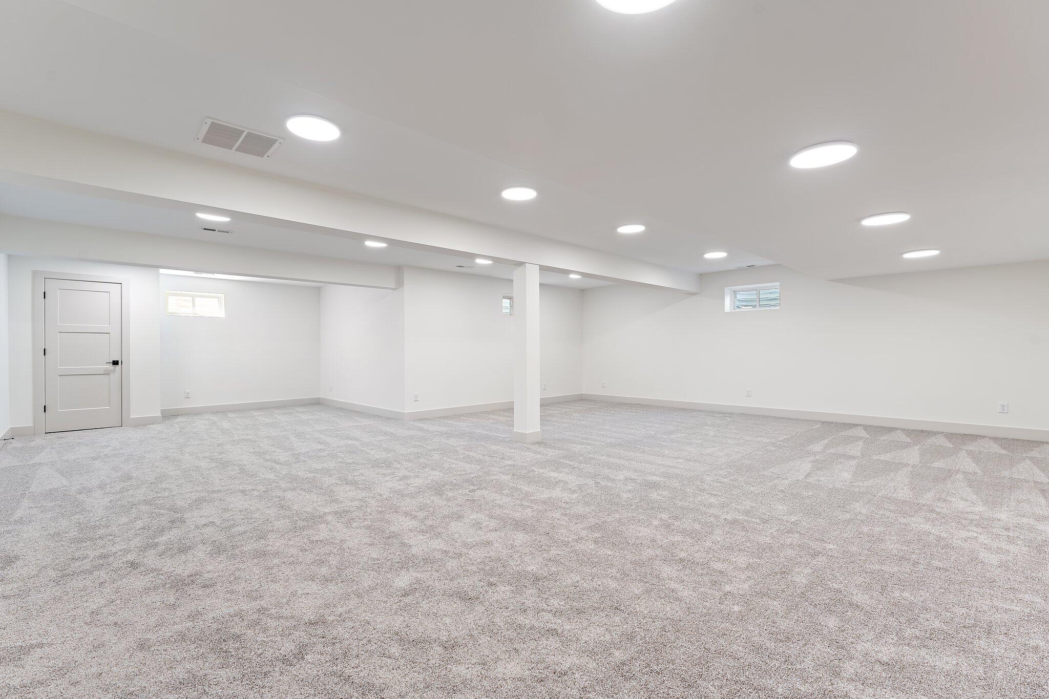 444 Donna Drive Munster, IN 46321 - Photo 48 of 63 2048x1365