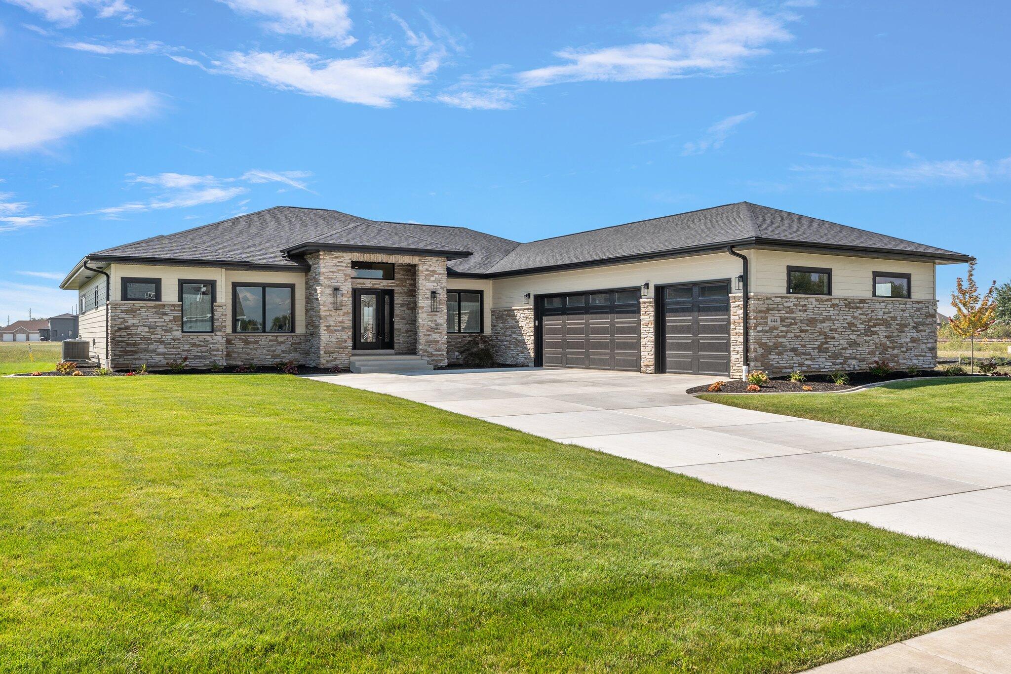 444 Donna Drive Munster, IN 46321 - Photo 51 of 63 2048x1365