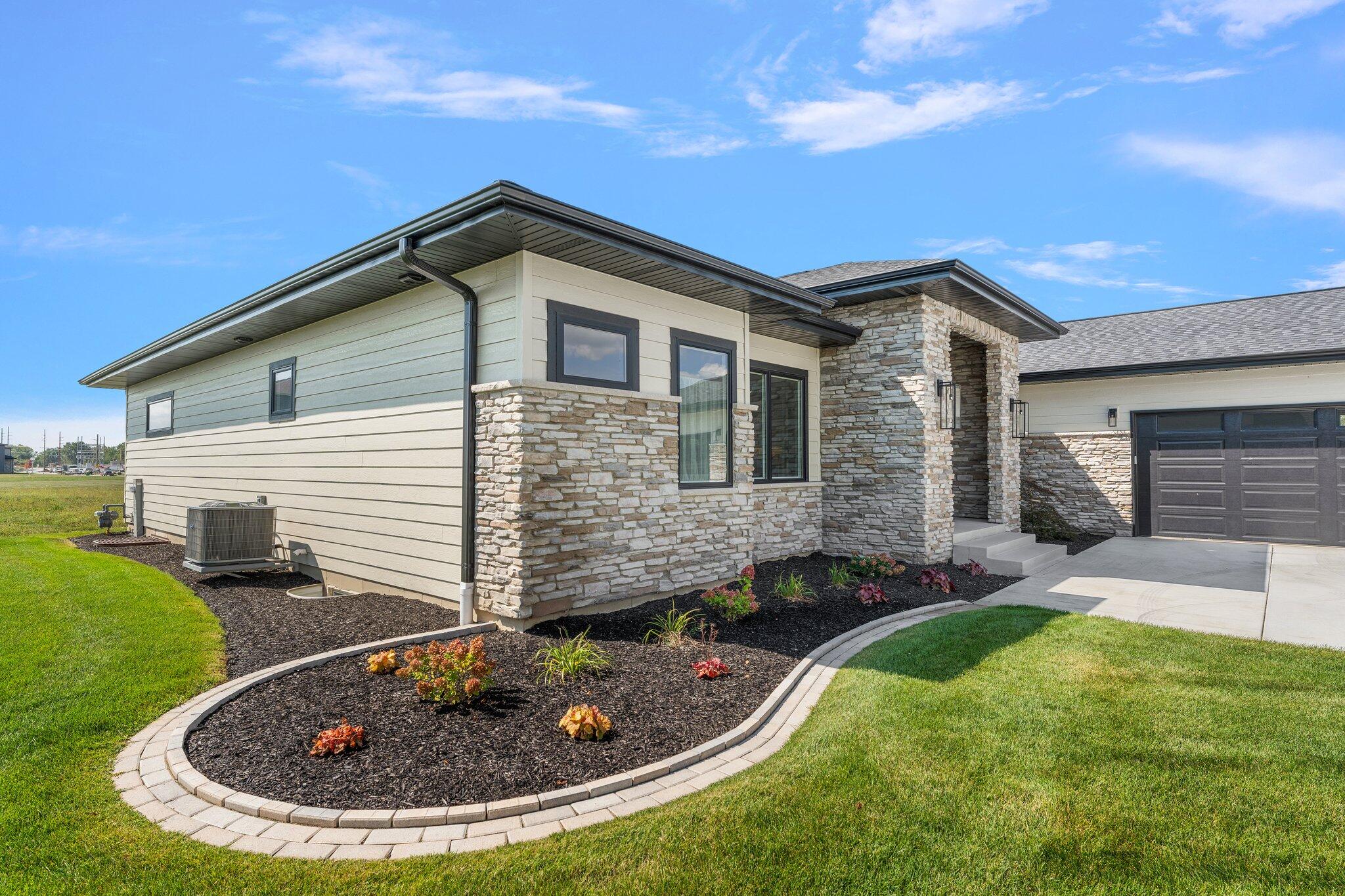 444 Donna Drive Munster, IN 46321 - Photo 53 of 63 2048x1365