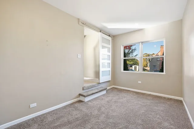 $425,000 | 9535 South Fairfield Avenue, Evergreen Park, IL 60805