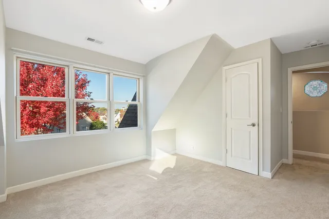 $425,000 | 9535 South Fairfield Avenue, Evergreen Park, IL 60805