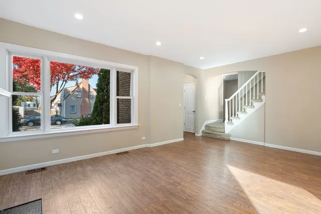 $425,000 | 9535 South Fairfield Avenue, Evergreen Park, IL 60805