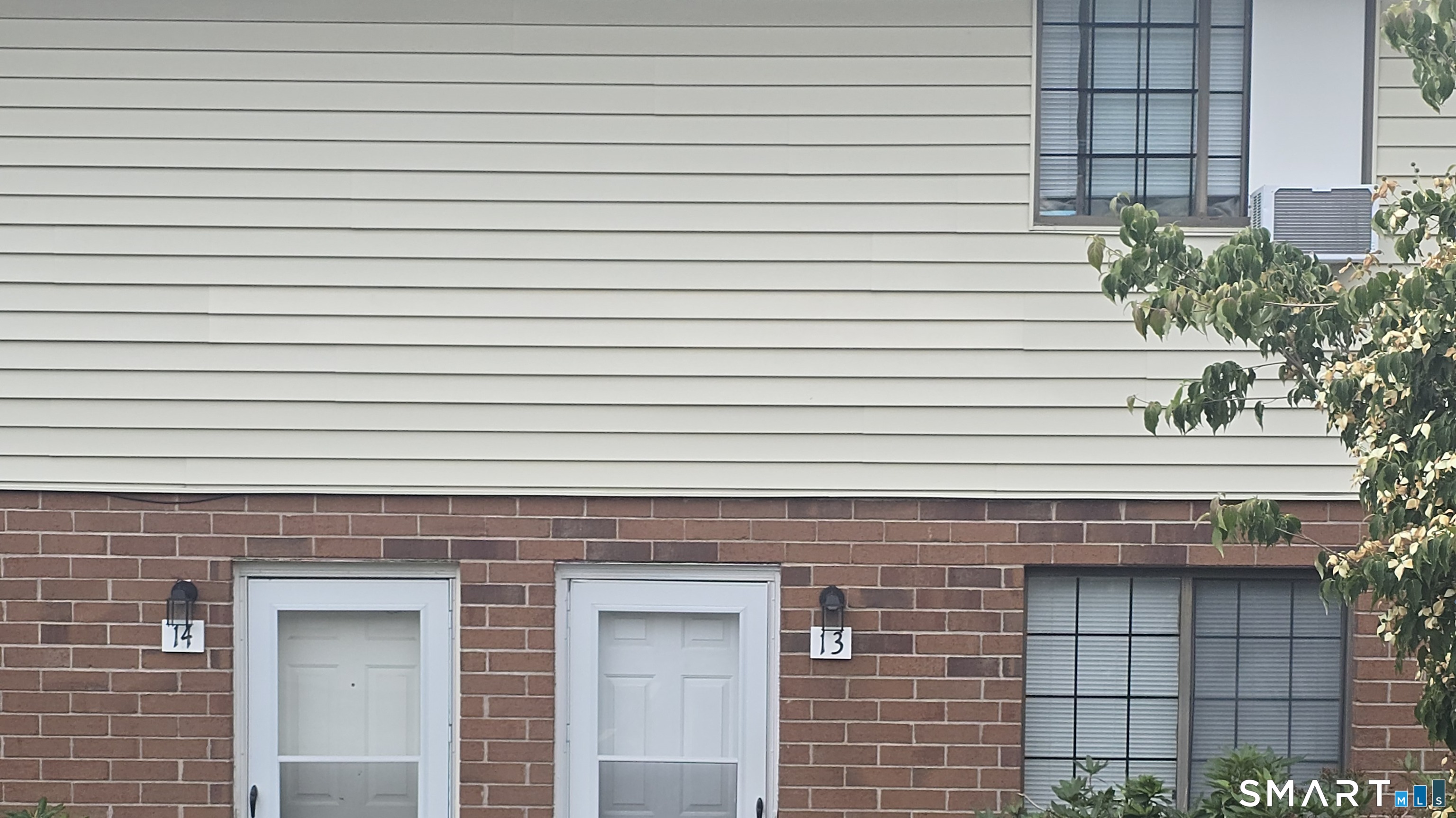 499 Scott Road, Unit 14 Waterbury, CT 06705 - Photo 1 of 17