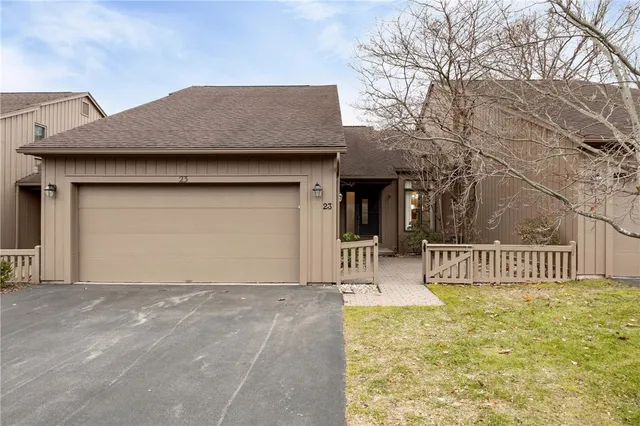 $349,900 | 23 Sky Ridge Drive, Penfield, NY 14625