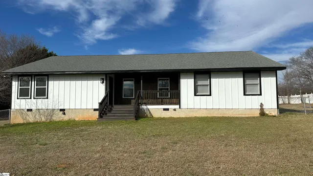 $345,000 | 585 Cannon Ford Road, Inman, SC 29349