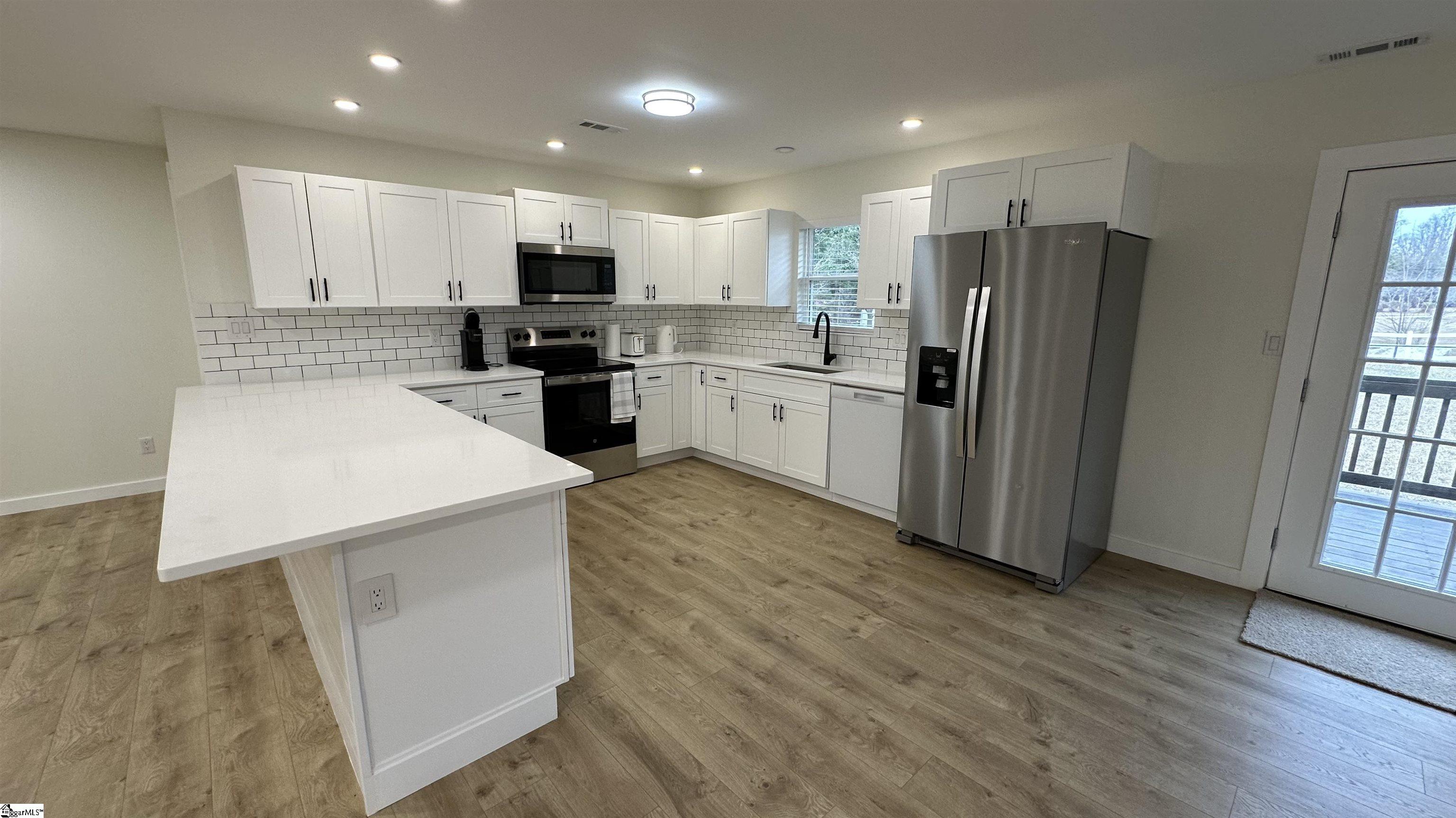 585 Cannon Ford Road Inman, SC 29349 - Photo 6 of 41