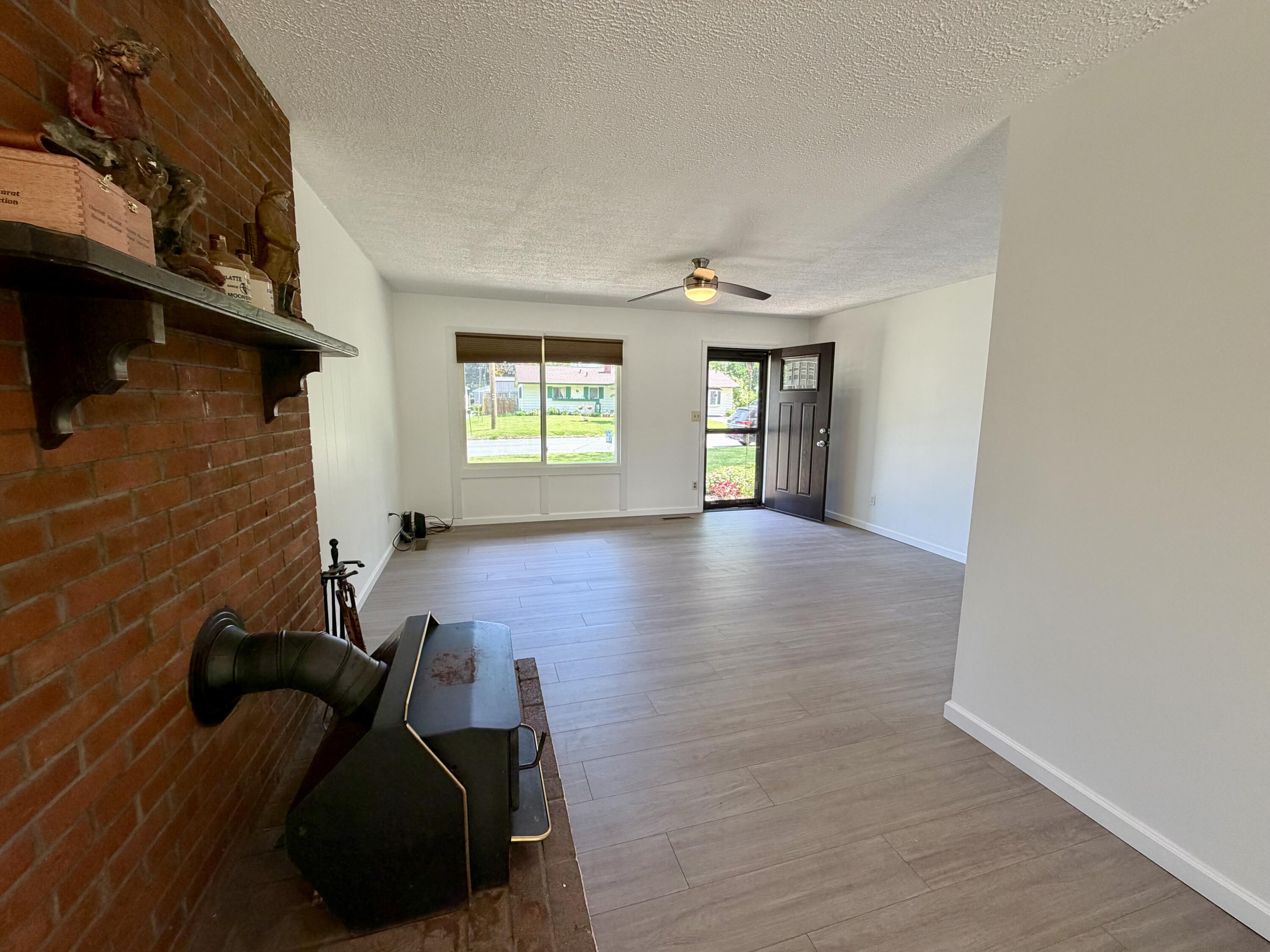 7 Genesee Lane Plattsburgh, NY 12901 - Photo 6 of 41