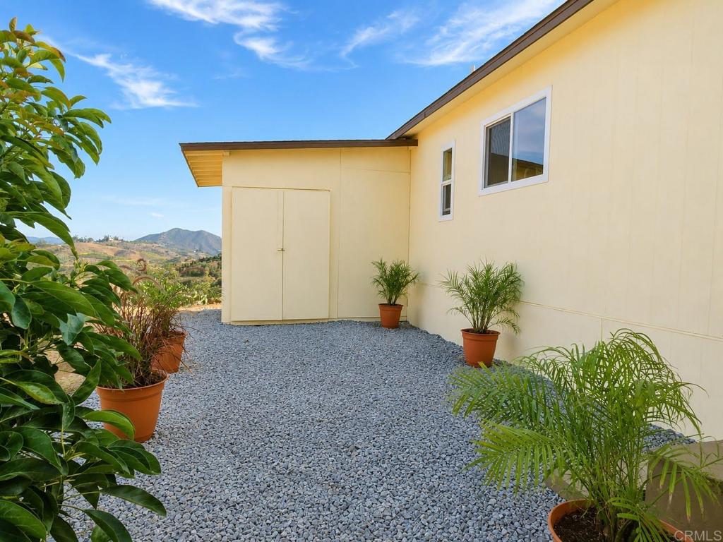 1843 Canyon Heights Road Fallbrook, CA 92028 - Photo 23 of 43 Gallery Image 23