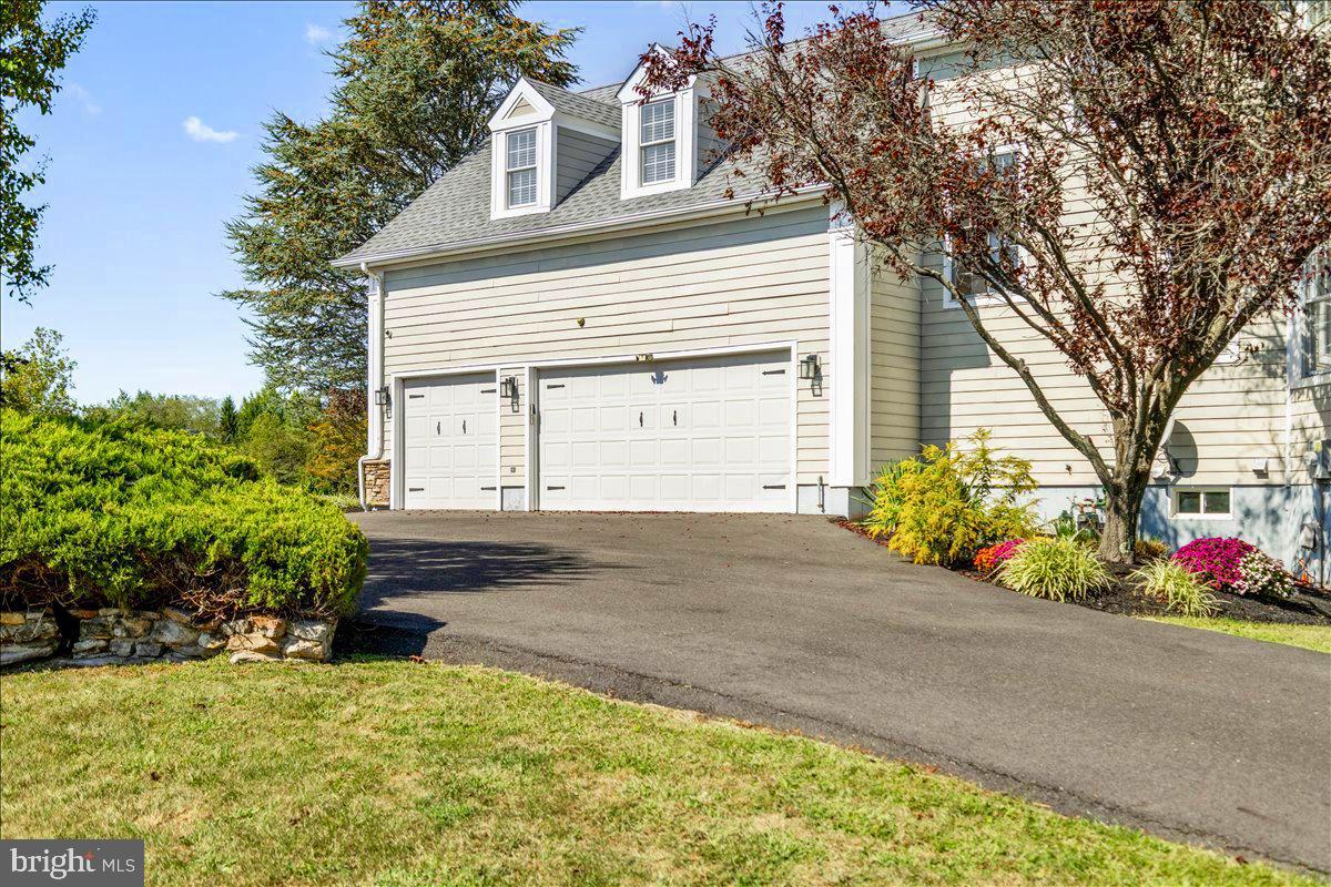 18 Todd Ridge Road Titusville, NJ 08560 - Photo 52 of 54 a front view of house with yard