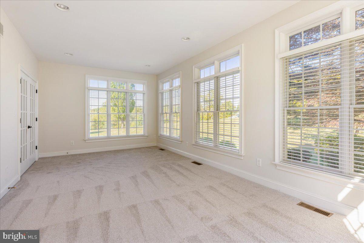 18 Todd Ridge Road Titusville, NJ 08560 - Photo 9 of 54