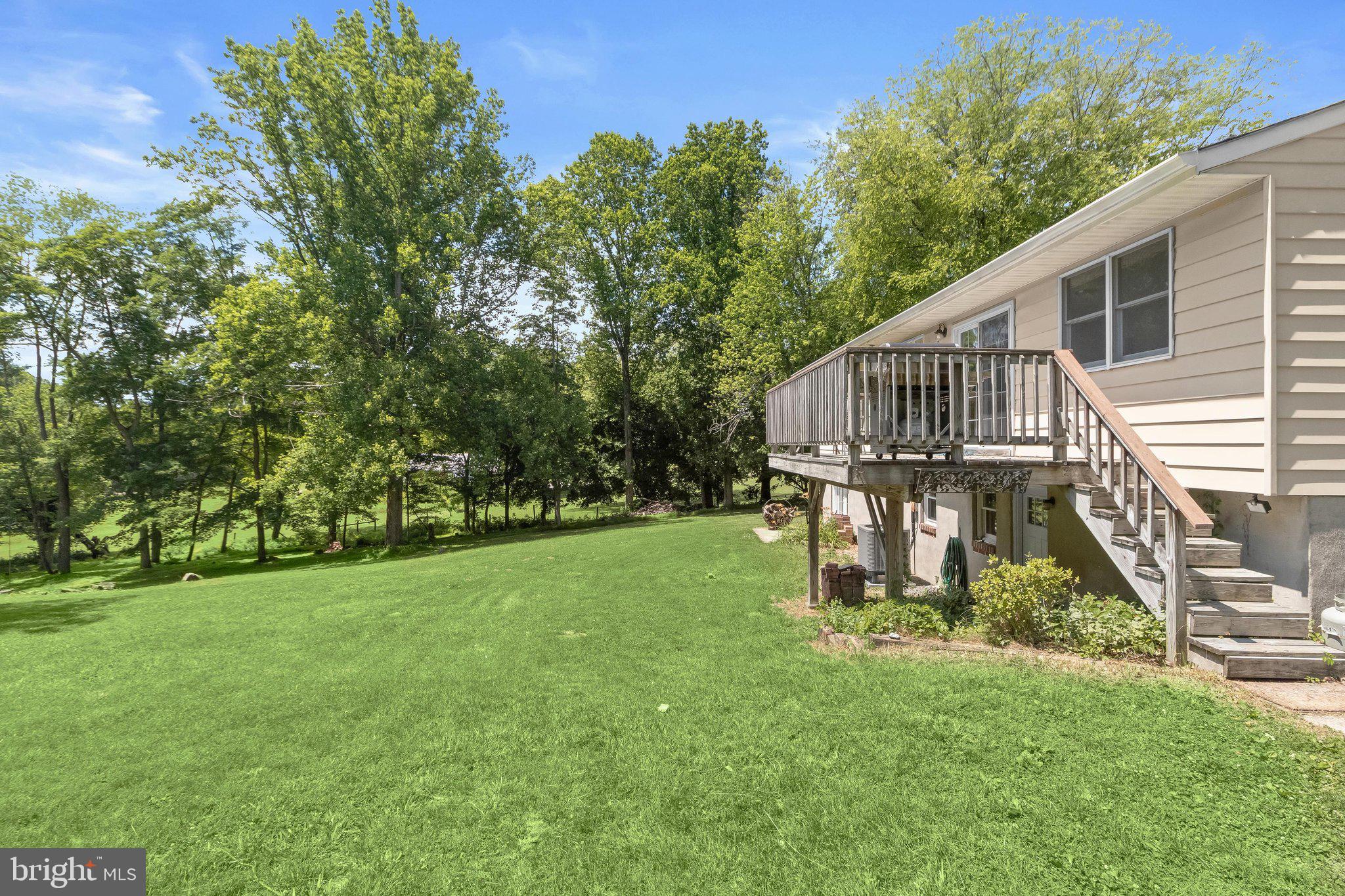 5773 Oakland Road Sykesville, MD 21784 - Photo 44 of 57 Deck Access to Yard