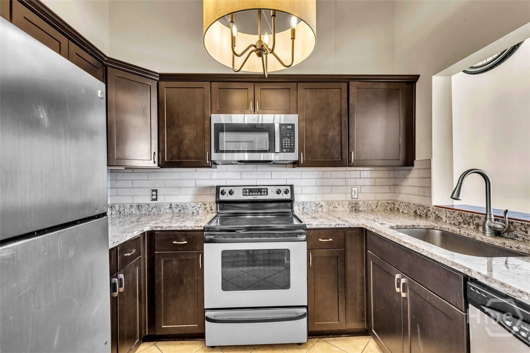 105 Whitaker Street, Unit 302 Savannah, GA 31401 - Photo 4 of 27