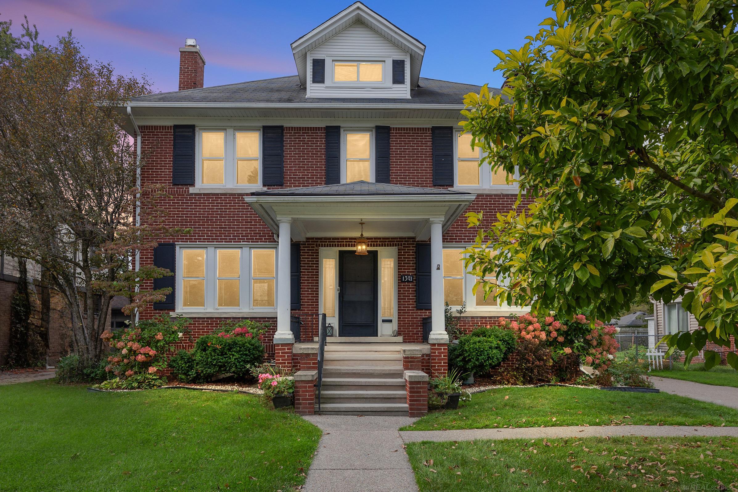 1371 Bedford Road Grosse Pointe Park, MI 48230 - Photo 1 of 44