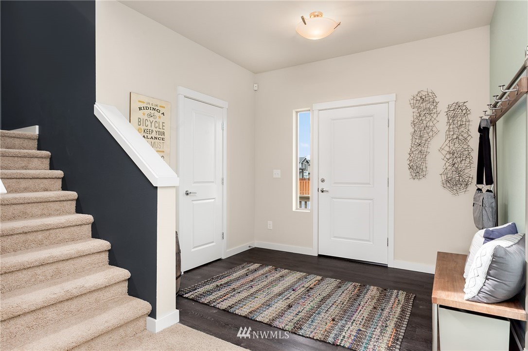 460 Partlon Street, Unit 83 Buckley, WA 98321 - Photo 3 of 25