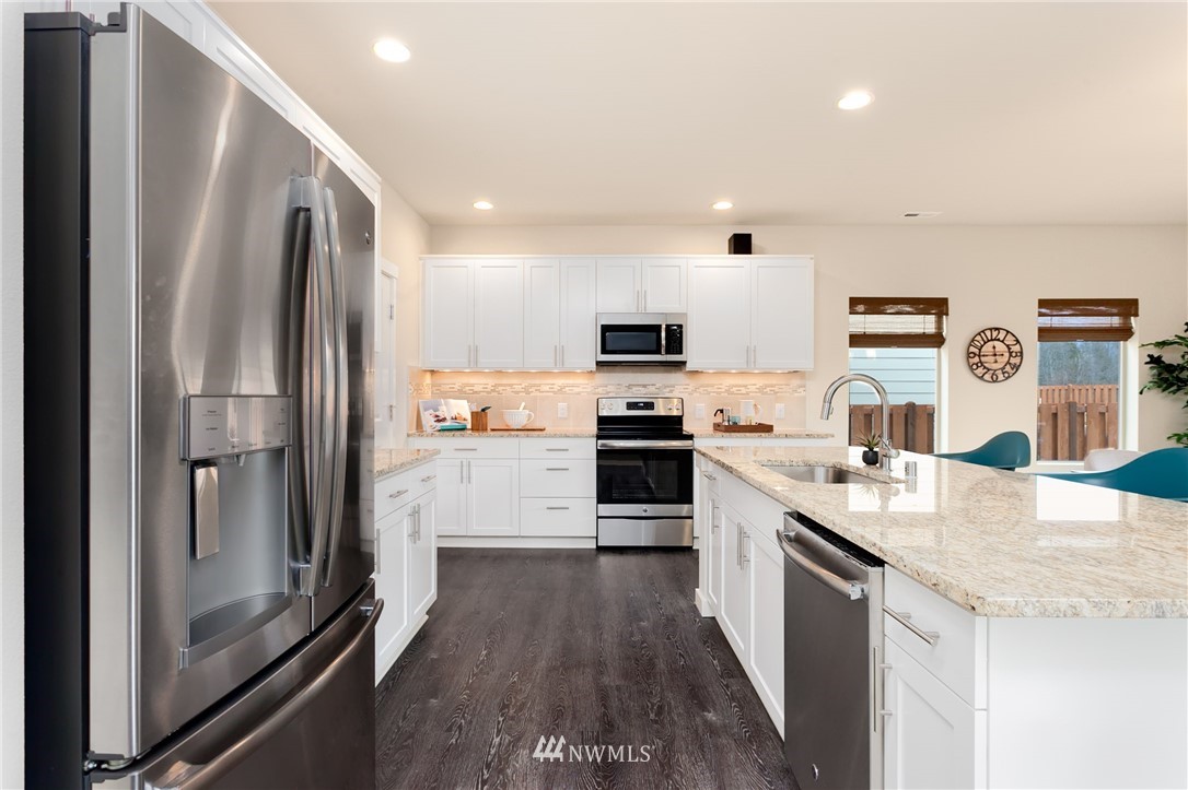 460 Partlon Street, Unit 83 Buckley, WA 98321 - Photo 4 of 25