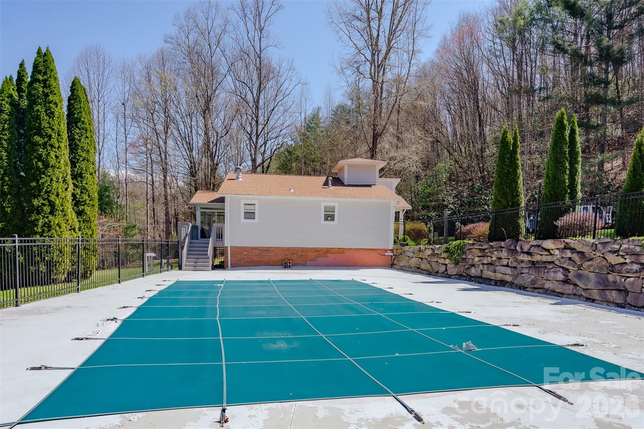 116 Lakeview Court Brevard, NC 28712 - Photo 40 of 43 a view of a backyard