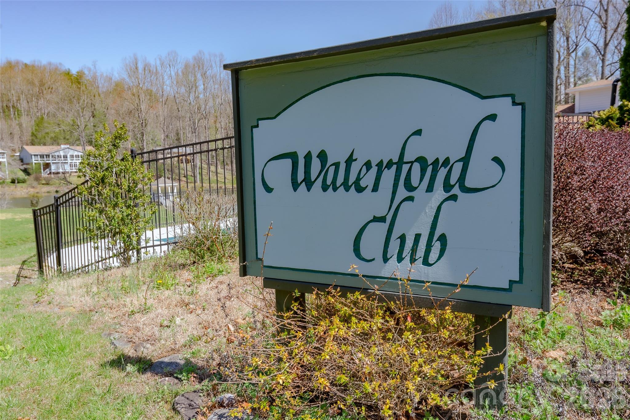 116 Lakeview Court Brevard, NC 28712 - Photo 43 of 43 a sign that is on the side of the road