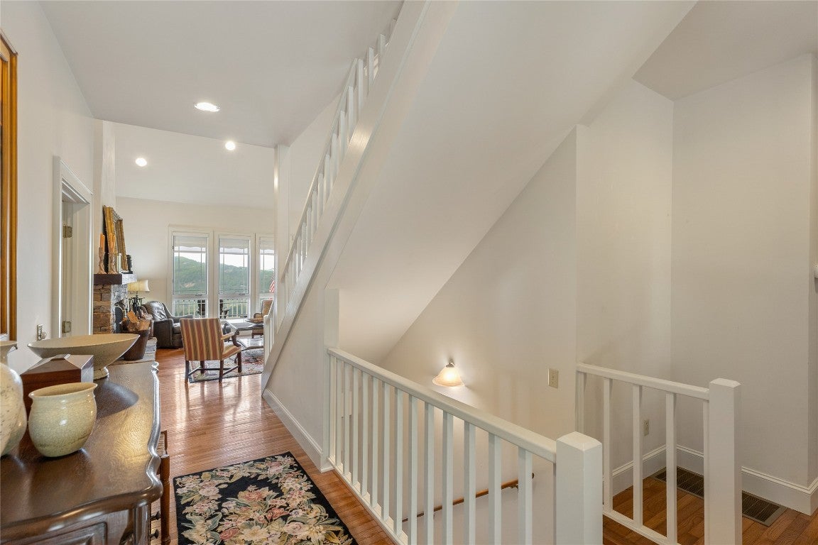 344 Eagle Ridge Road Sapphire, NC 28774 - Photo 14 of 100 Gallery Image 14