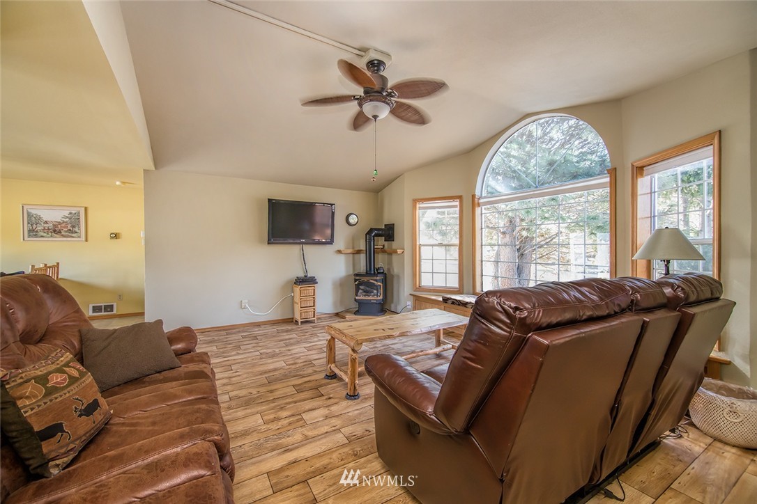 1200 Twin Lakes Road Cle Elum, WA 98922 - Photo 16 of 23 Gallery Image 16