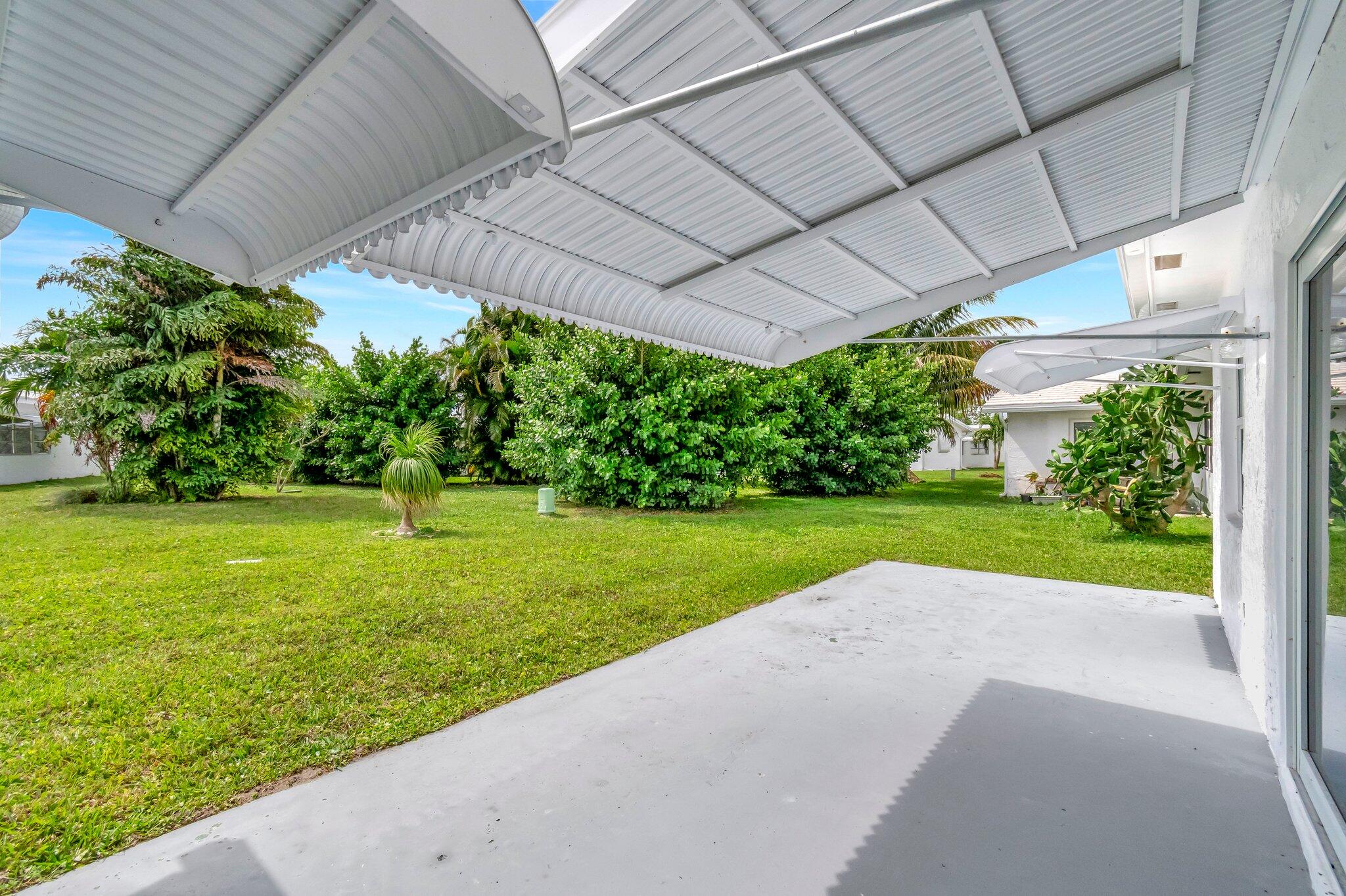 2012 Southwest 15th Street Boynton Beach, FL 33426 - Photo 31 of 54 36-web-or-mls-DSC_6230