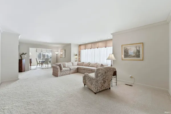 $849,000 | 1501 Fisher Avenue, Warsaw, IN 46580
