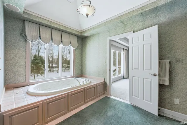 $940,000 | 1501 Fisher Avenue, Warsaw, IN 46580