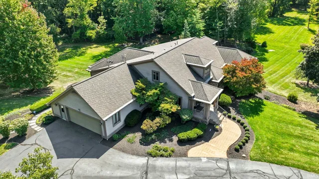 $940,000 | 1501 Fisher Avenue, Warsaw, IN 46580