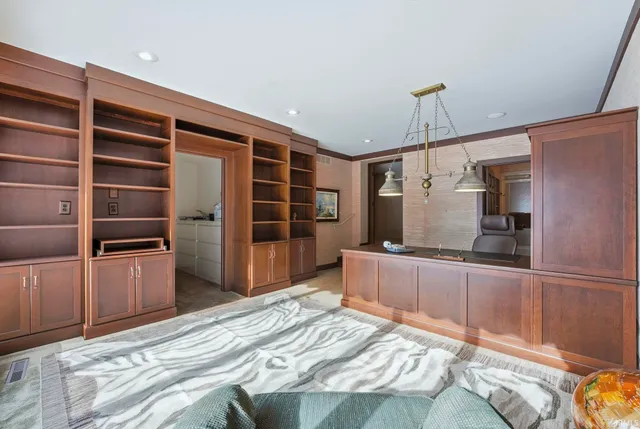 $940,000 | 1501 Fisher Avenue, Warsaw, IN 46580