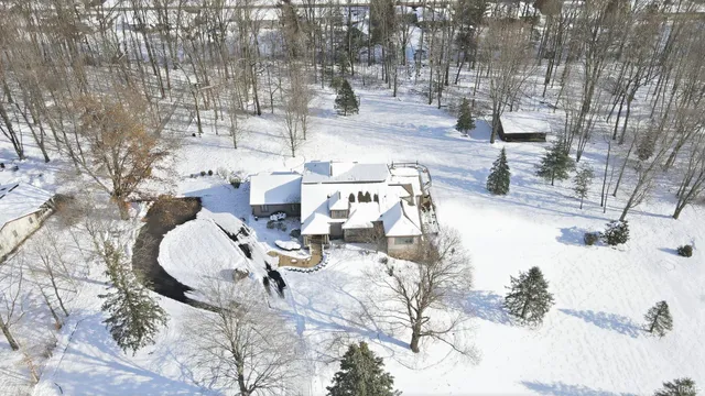 $940,000 | 1501 Fisher Avenue, Warsaw, IN 46580